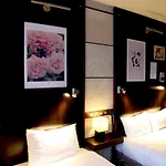 Cors'hotel Hotel