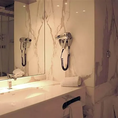 Cors'hotel 3*