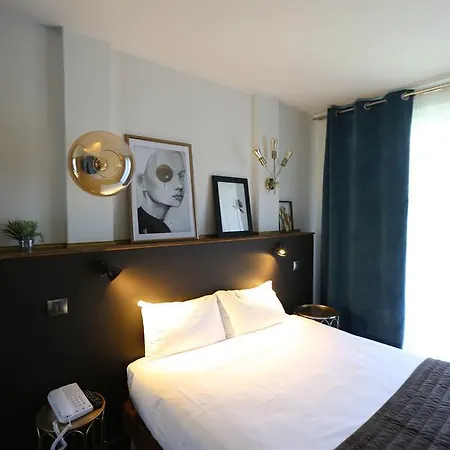 Cors'hotel Hotel