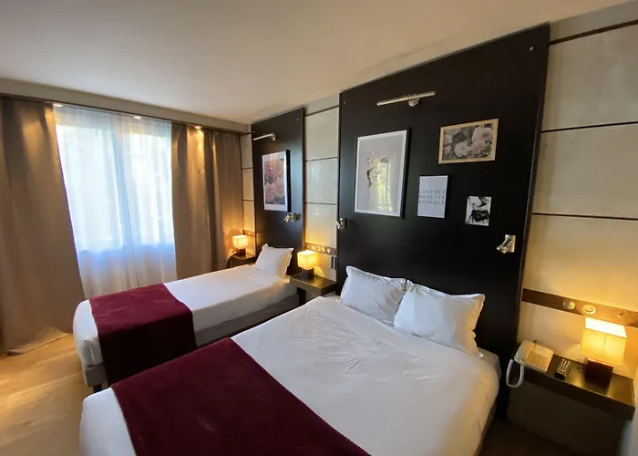 Cors'hotel Hotel